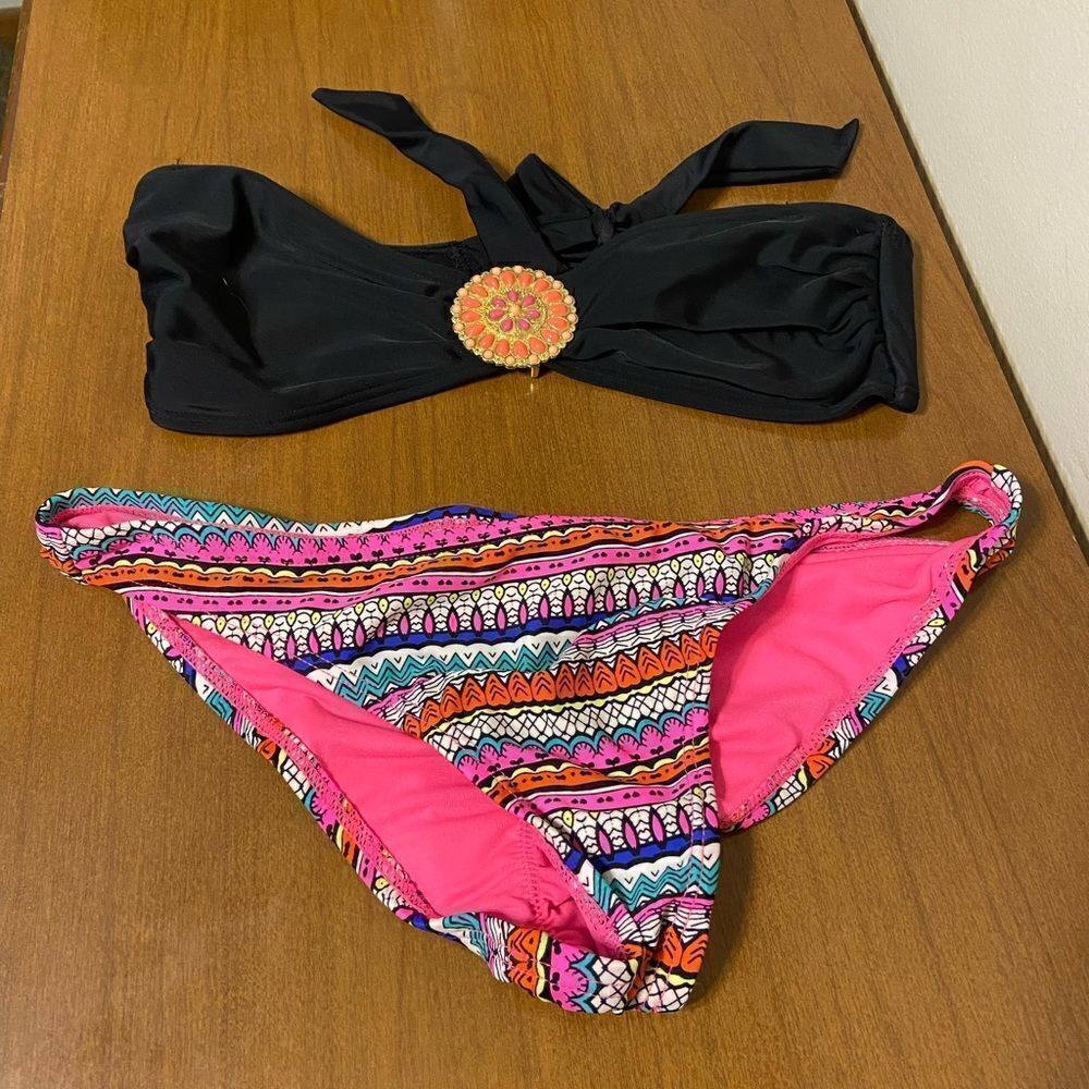 2 piece bikini strapless and cheeky